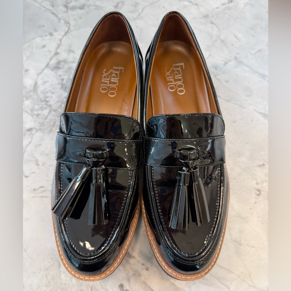 Franco Sarto Carolyn Tassel
Loafer (Women) size 7 wide